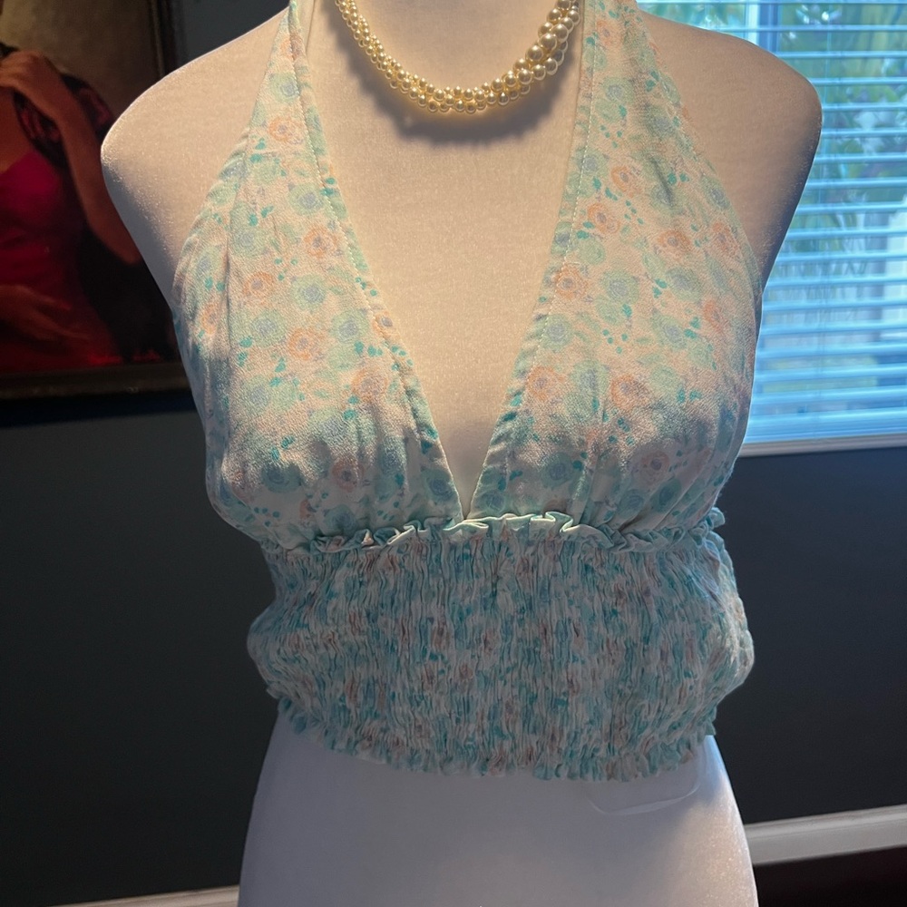 Floral Halter Top with tie around neck and plunging V neck. NWT Size M
